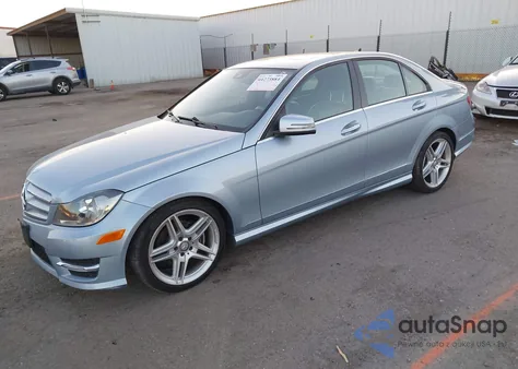 2013 Mercedes-Benz C 250 Sport from USA, damaged, VIN WDDGF4HB8DR261619